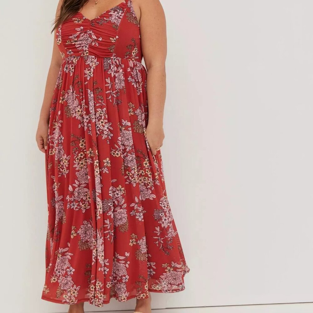 Soft Mesh Pleated Maxi Dress